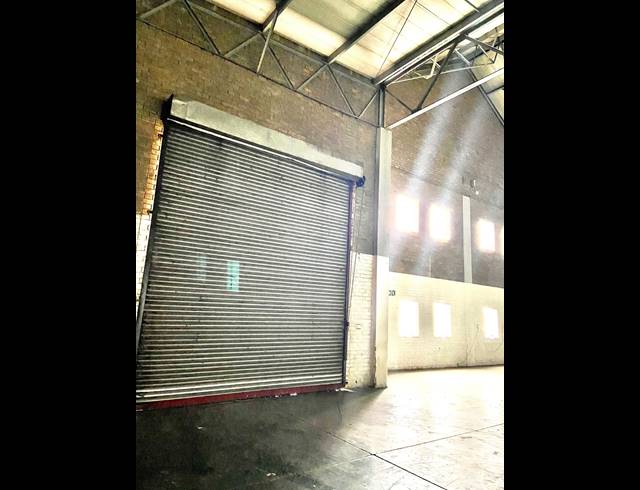 1,098M² WAREHOUSE TO LET IN PAULSHOF